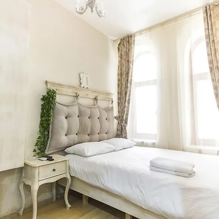 Hotel Taxim Ares 3*
